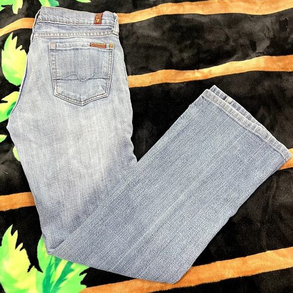 7 For All Mankind Light Wash Bootcut jeans Size 26 - Picture 4 of 4